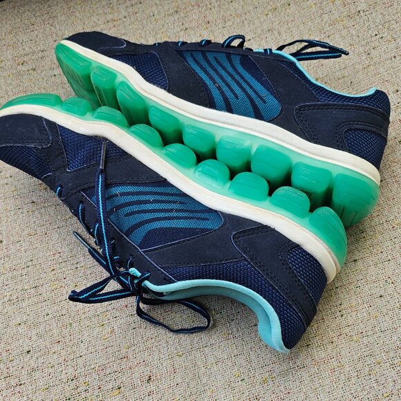 Danskin Now Women Shoe Lightweight Athletic Moonwalker Lace Up Sneakers Size 8 - Picture 7 of 11